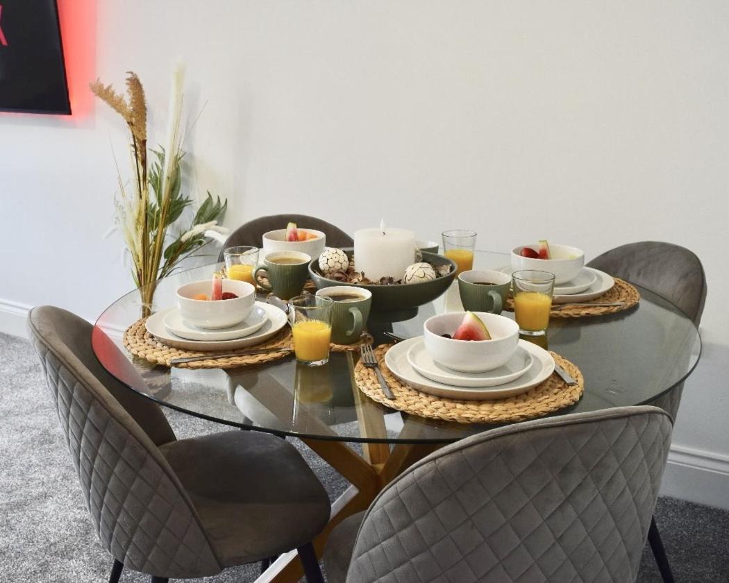 The Yorkshire Crown - Luxury Apartment - Free Parking Nearby Harrogate Exterior foto